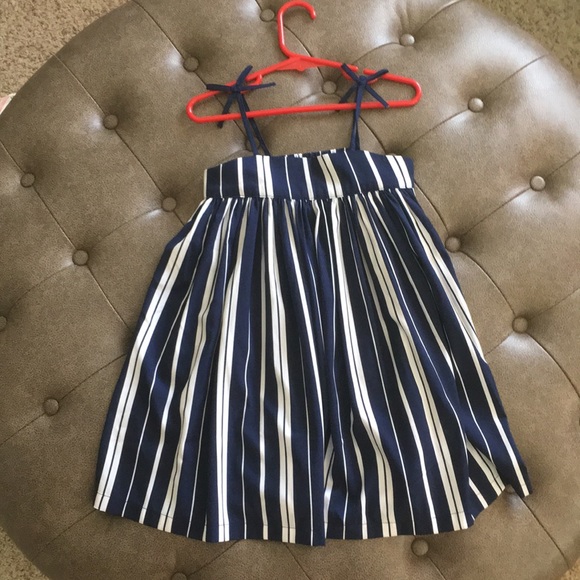 Little girls size 4t - Picture 1 of 2